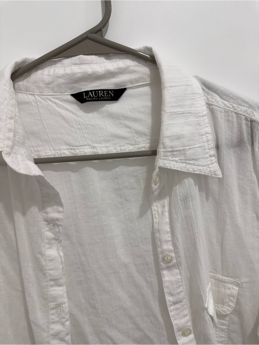 Lightweight cotton slim fit button down - Picture 3 of 4